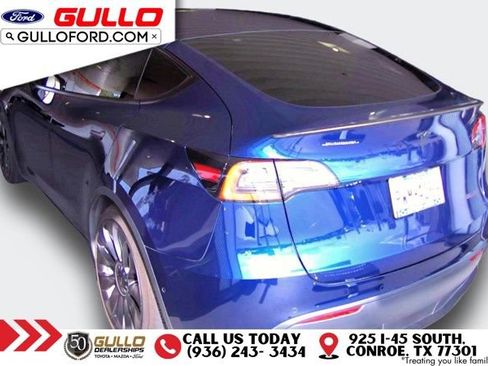 Used 2022 Tesla Model Y Performance AWD/4WD image 9