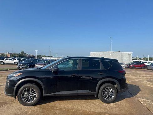 Certified 2024 Nissan Rogue S AWD/4WD image 10
