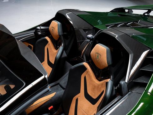 Used 2021 Lamborghini Sian Roadster AWD/4WD image 42