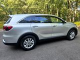 Used 2019 Kia Sorento L image 5