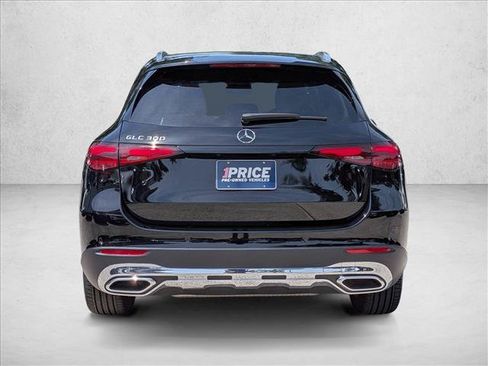 Certified 2026 Mercedes-Benz GLC 300 image 7