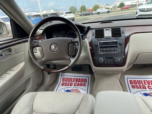 Used 2006 Cadillac DTS FWD image 2
