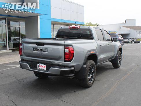 Used 2024 GMC Canyon Elevation w/ Convenience Package RWD image 5