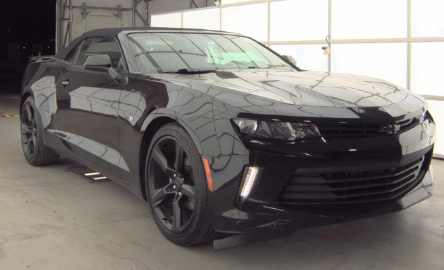 Used 2017 Chevrolet Camaro LT RWD image 1