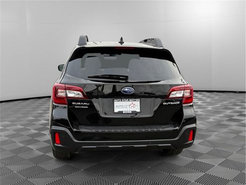 Used 2018 Subaru Outback 2.5i Limited image 4