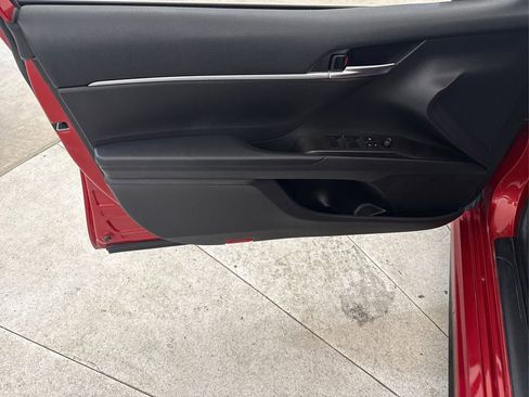 Used 2022 Toyota Camry SE FWD image 35