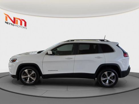 Used 2019 Jeep Cherokee Limited FWD image 2