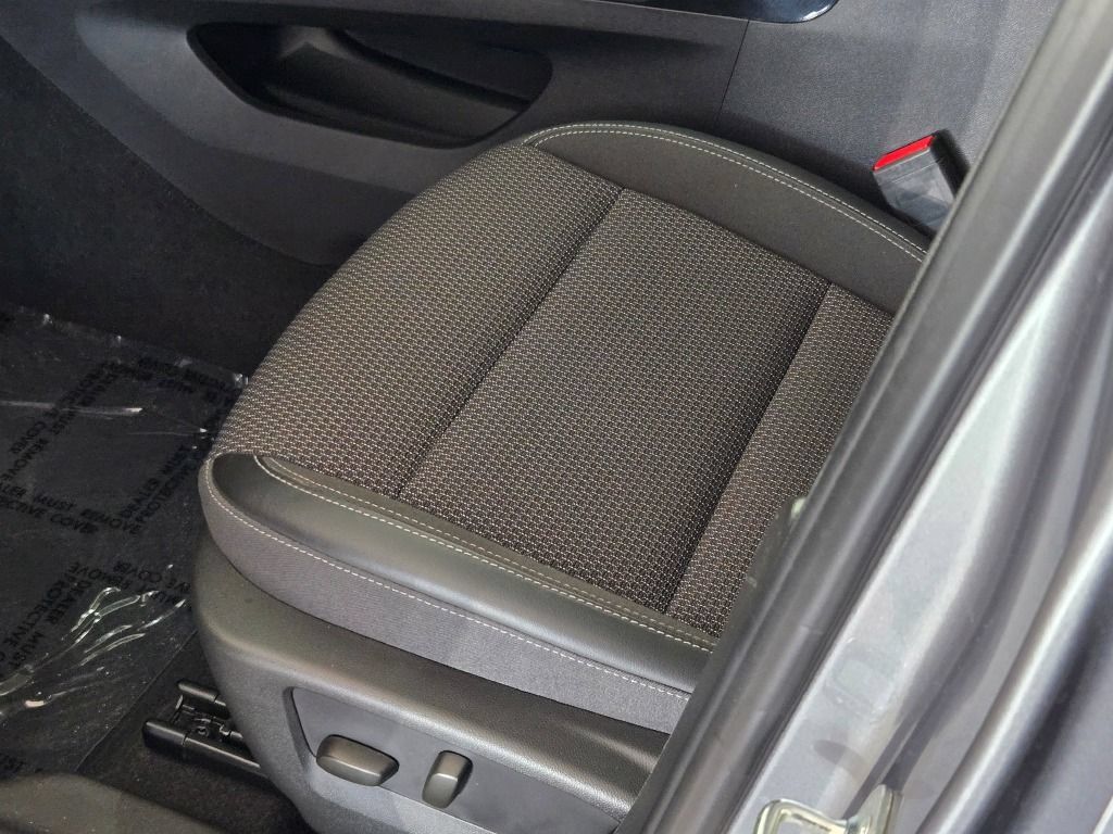 Certified 2022 Buick Envision Preferred FWD image 23