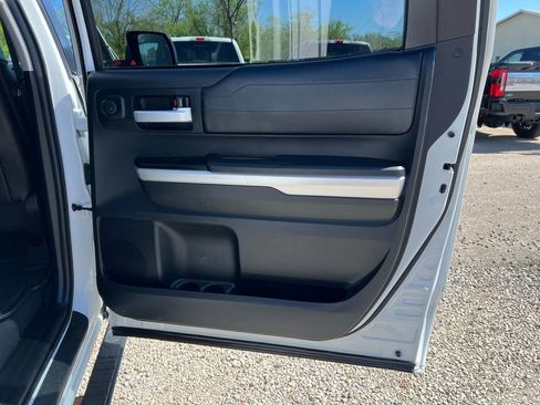 Used 2015 Toyota Tundra Limited w/ TRD Off Road Package image 18