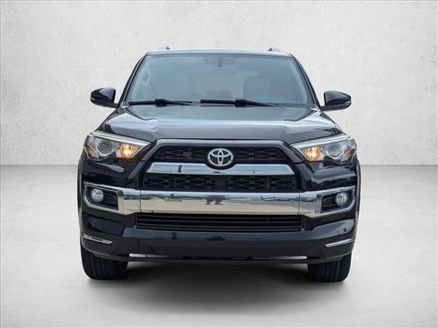 Used 2017 Toyota 4Runner Limited AWD/4WD image 2