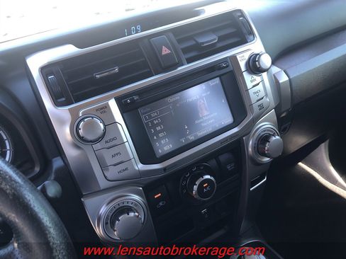 Used 2016 Toyota 4Runner SR5 Premium image 14