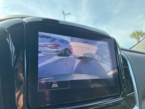 Used 2022 Chevrolet Traverse LT w/ LPO, Floor Liner Package image 33