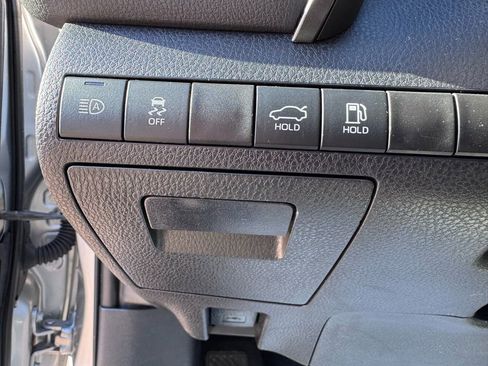 Used 2023 Toyota Camry XSE image 12