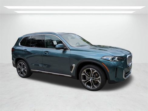 New 2026 BMW X5 sDrive40i w/ Climate Comfort Package image 2