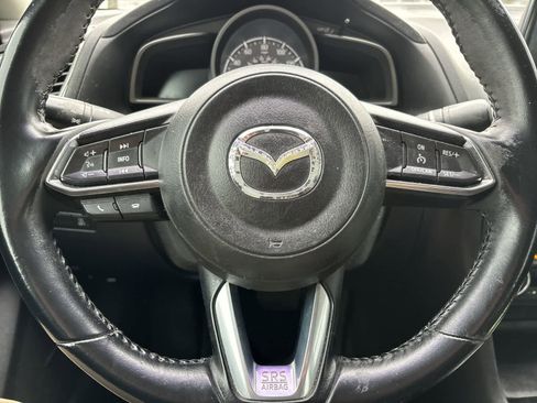 Used 2018 MAZDA MAZDA3 Touring image 8