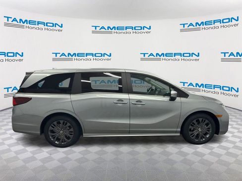 New 2026 Honda Odyssey Touring image 6