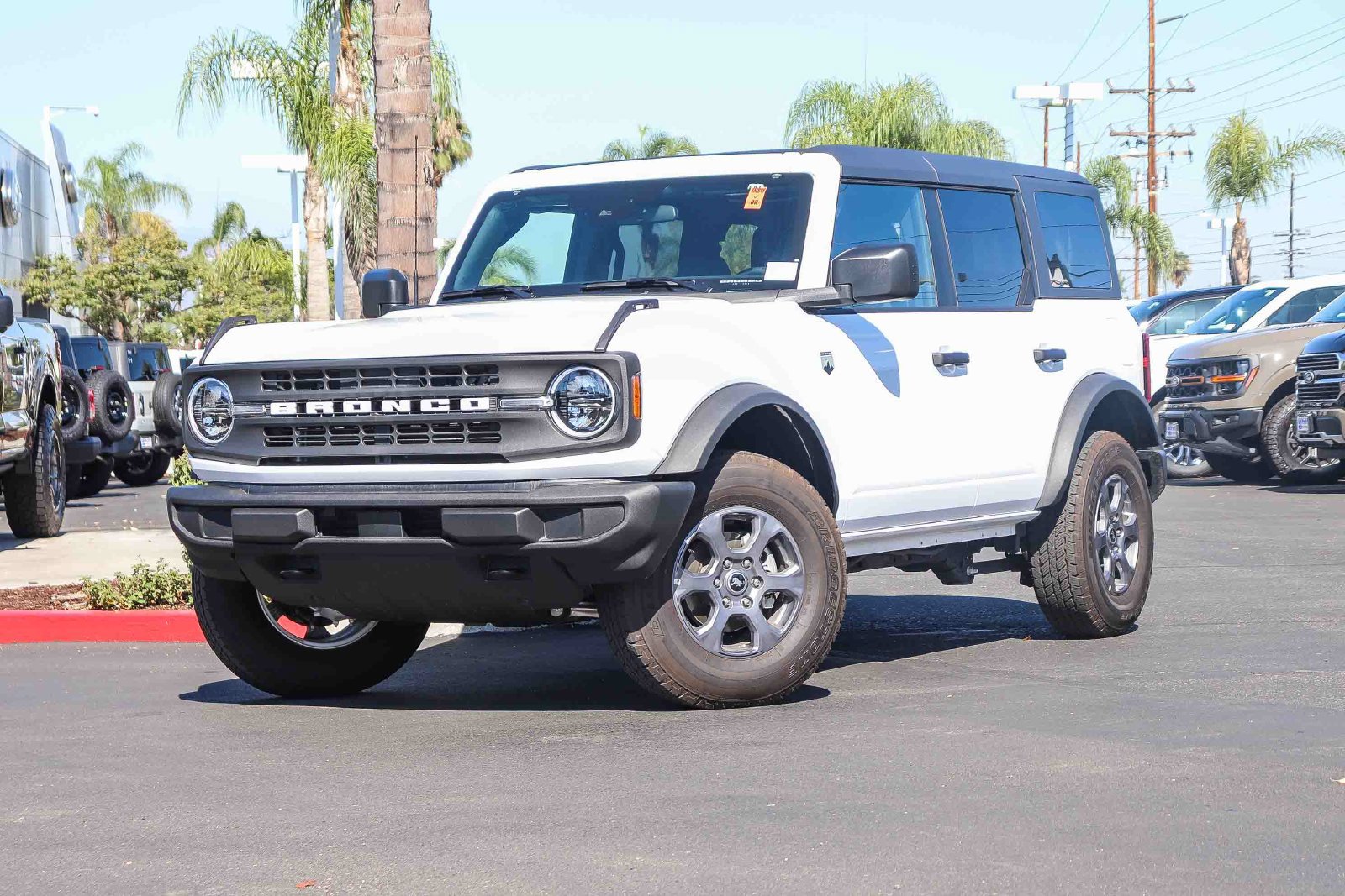 Used 2026 Ford Bronco Big Bend AWD/4WD image 1