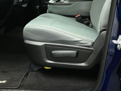 Used 2018 RAM 1500 Express image 11