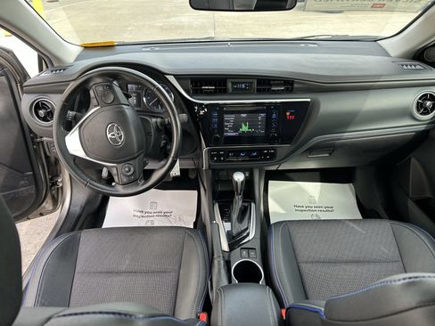 Used 2019 Toyota Corolla SE image 24