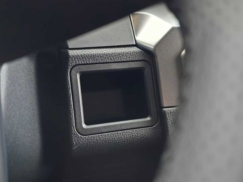 Certified 2025 Toyota 4Runner TRD Off-Road Premium image 33