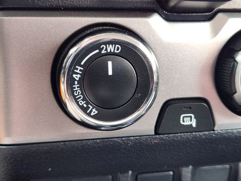 Used 2021 Toyota Tacoma SR image 17