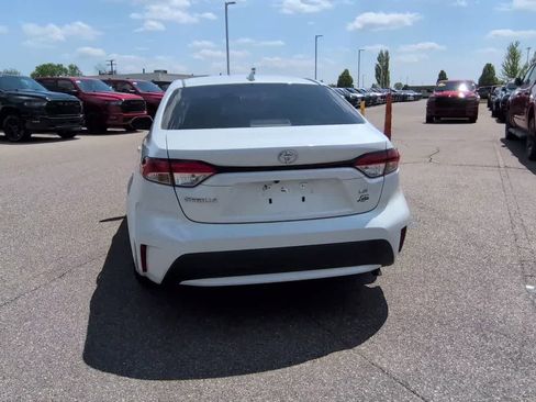 Used 2020 Toyota Corolla LE FWD image 7