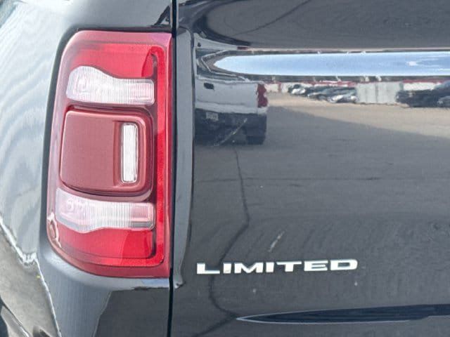 Used 2022 RAM 1500 Limited AWD/4WD image 6