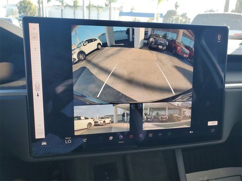 Used 2023 Tesla Model X Standard Range image 29