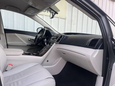 Used 2009 Toyota Venza FWD V6 4dr Crossover image 19