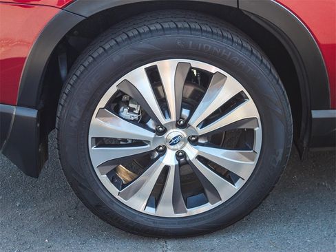 Used 2022 Subaru Ascent Limited w/ Technology Package image 8