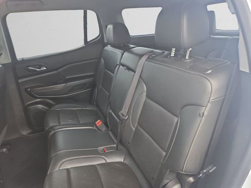 Used 2023 GMC Acadia SLT image 13