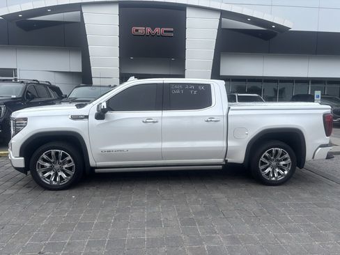 Used 2025 GMC Sierra 1500 Denali image 1