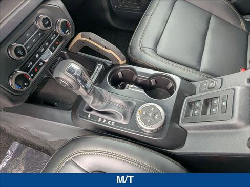 New 2025 Ford Bronco Badlands w/ Sasquatch Package image 15