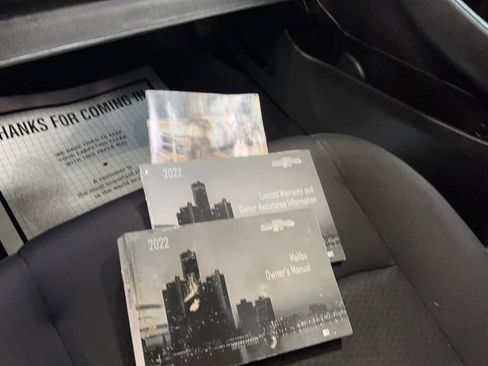 Used 2022 Chevrolet Malibu LT image 37