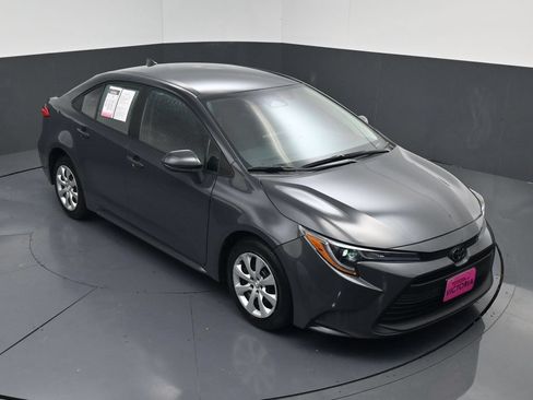 Used 2024 Toyota Corolla LE FWD image 15