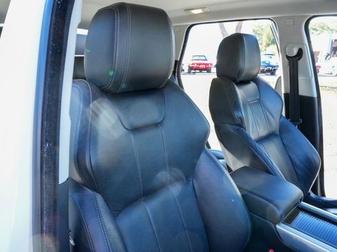 Used 2016 Land Rover Range Rover Evoque SE Premium image 33