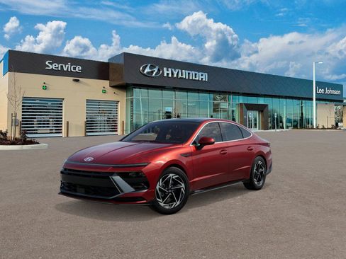 New 2025 Hyundai Sonata SEL image 1