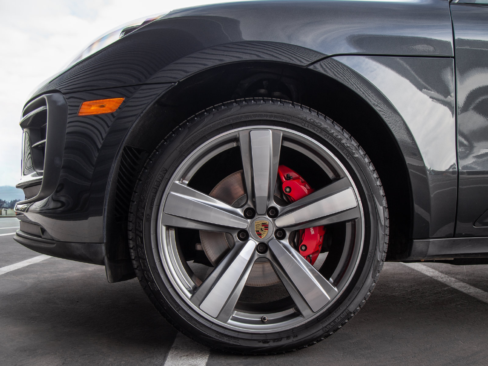 Certified 2024 Porsche Macan S AWD/4WD image 11