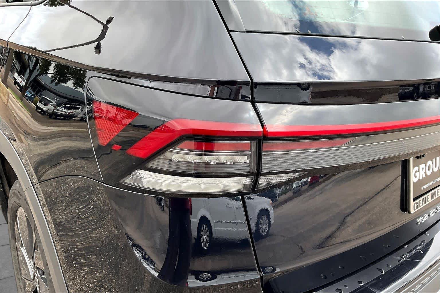 Used 2025 Volkswagen Taos S FWD image 27