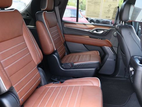 Certified 2023 GMC Yukon Denali Ultimate AWD/4WD image 34