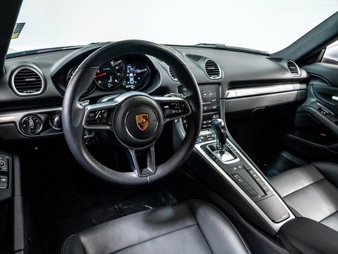 Used 2024 Porsche 718 Cayman RWD image 15