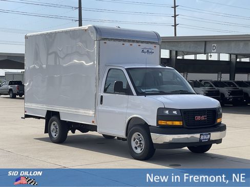 New 2025 GMC Savana 3500 w/ Power Convenience Package image 9