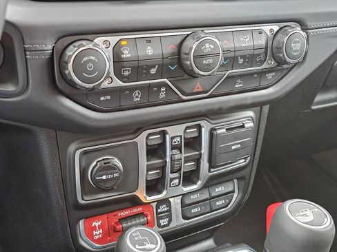 New 2026 Jeep Gladiator Rubicon image 23