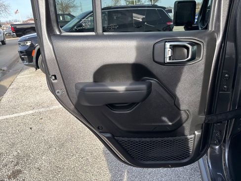 New 2026 Jeep Gladiator Rubicon AWD/4WD image 38