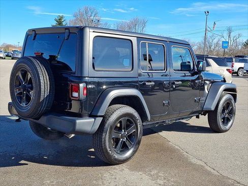 Used 2022 Jeep Wrangler Unlimited Sport image 24