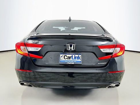 Used 2018 Honda Accord Sport image 7