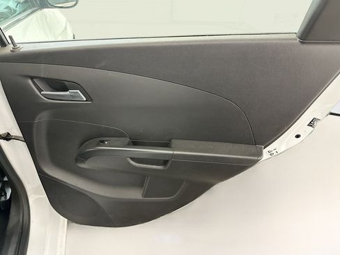 Used 2015 Chevrolet Sonic LTZ image 30