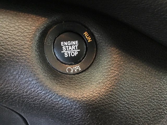 Used 2019 Jeep Cherokee Limited AWD/4WD image 37