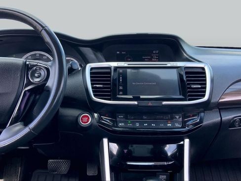 Used 2017 Honda Accord EX-L image 7