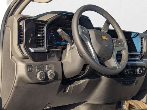 New 2025 Chevrolet Silverado 3500 LT image 3